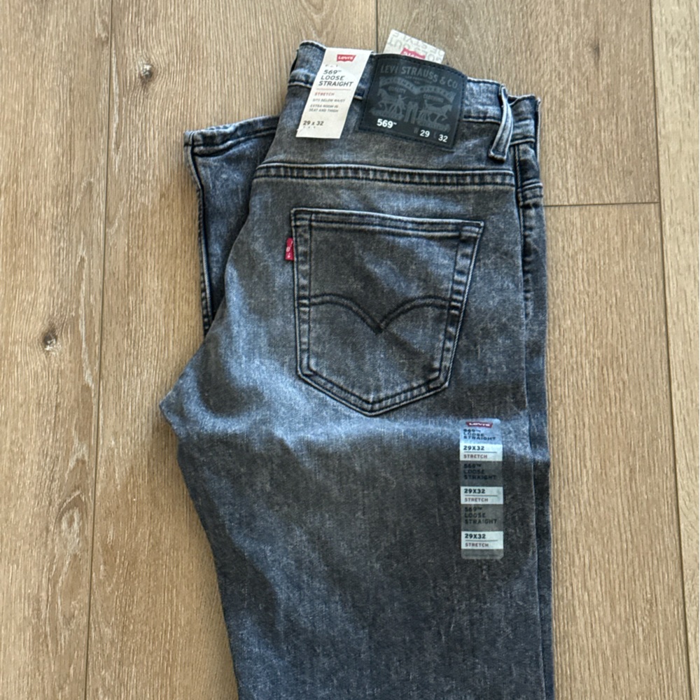 Levis 569 Black Distressed Faded Jeans Men’s Size 29x32 Inseam Red Tab